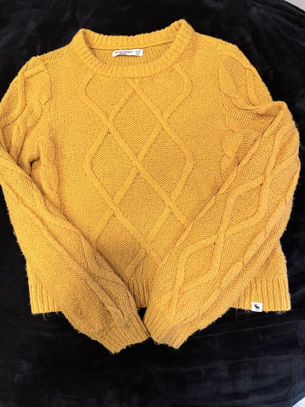 abercrombie kids Mustard Color Cable Knit Crewneck Sweater